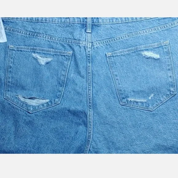 Arizona Jeans High Rise Blue Denim Shorts Med Honeysuckle Woman Plus 3X 44/3.5" - Picture 6 of 8